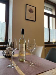 Getränke in der Unterkunft Weingut Gästehaus Bach