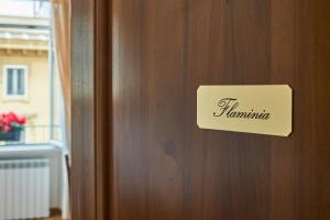 Certyfikat, podpis lub inny dokument wystawiony w obiekcie Fabrizio's Rooms