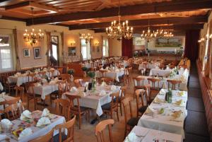 Εστιατόριο ή άλλο μέρος για φαγητό στο Hotel-Gasthof Beim Böckhiasl