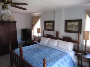Carrier Houses Bed & Breakfast客房内的一张或多张床位