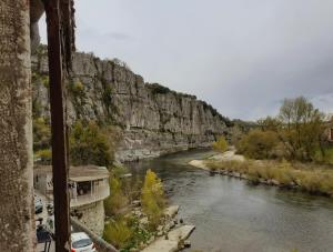 Photo de la galerie de l'établissement Voguez vers Vogüé, à Vogüé