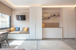 Gallery image of ✰Bright, renovated, spacious and cosy studio✰ in Athens