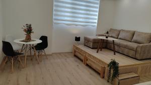 Istumisnurk majutusasutuses Studio Apartment - A Bit Of Joy