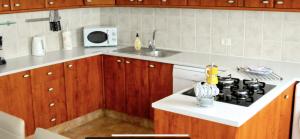 Gallery image of house private heated pool amazing view on golf ocean 3 bedrooms 3 bathrooms 6 to 8 adults 3-17 years old children being considered adults and in addition 0-2 years old children are welcome for free in San Miguel de Abona