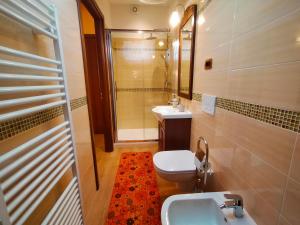 Phòng tắm tại Verona City Arsenale Apartment