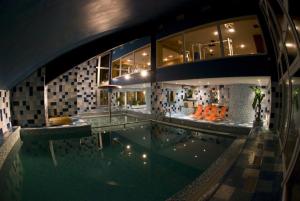 Sundlaugin á Hotel Fit Fun eða í nágrenninu