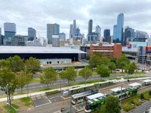 Gallery image of StayCentral - Cityside on Whiteman Street Southbank in Melbourne