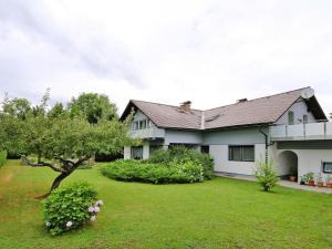 Vonkajšia záhrada v ubytovaní Apartment in St Kanzian by Klopeiner See