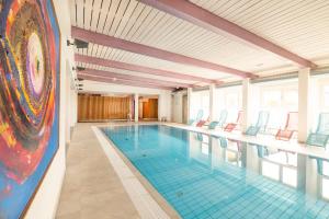 Bazén v ubytování Hotel Steirerrast nebo v jeho okolí + 28 fotografií