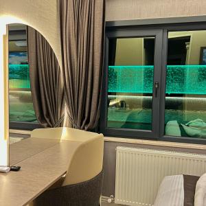 A seating area at MQ Hotel