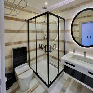 A bathroom at MQ Hotel