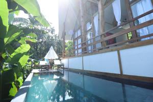 Piscina di Satya Boutique Resort & Spa o nelle vicinanze