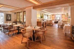 Restoran või mõni muu söögikoht majutusasutuses Hotel Restaurant Der Engel, Sasbachwalden