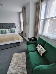 Postel nebo postele na pokoji v ubytování The Wincheap B&B
