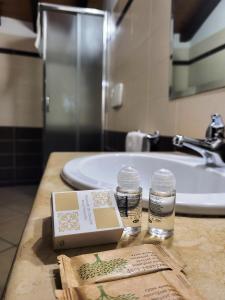 Koupelna v ubytování Hotel Federico II