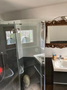 A bathroom at Il Giardino Nascosto - Bellagio, Lago di Como