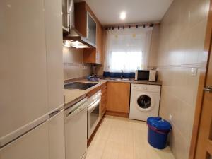 Kuchyň nebo kuchyňský kout v ubytování ACV - Costa Azahar II-2ª linea, planta 6, sur