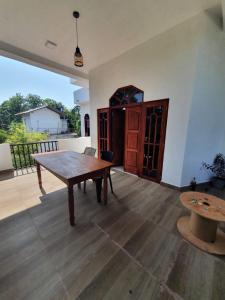 Balkón nebo terasa v ubytování Airport Layover B&B + 31 fotografií