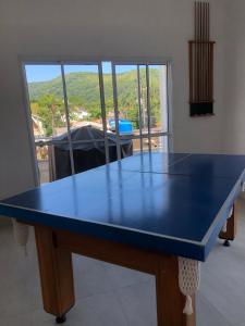 Stolní tenis v ubytování Casa Condomínio 3 suítes -Juquehy São Sebastião SP nebo okolí
