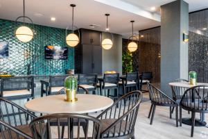 Restaurant o iba pang lugar na makakainan sa Luxury Apartments by Hyatus at Pierpont