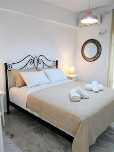 Gallery image of Idomeneas Apartments in Sougia +13 photos