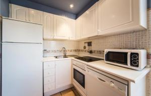Zdjęcie z galerii obiektu 2 Bedroom Nice Apartment In San Jordi w mieście San Rafael del Río
