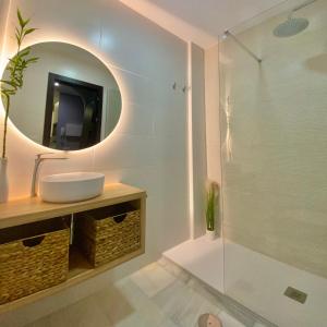 Kylpyhuone majoituspaikassa Apartamento Vip la Barrosa