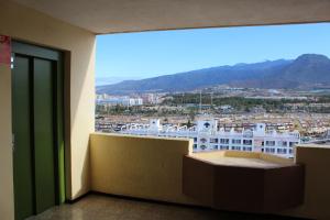 A general mountain view or a mountain view taken from Az apartmant