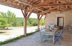 Αίθριο ή υπαίθριος χώρος στο Cozy Home In Carnac-Rouffiac