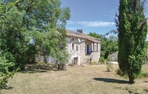 Κήπος έξω από το Cozy Home In Carnac-Rouffiac