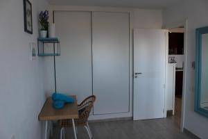 A kitchen or kitchenette at TORRES DEL SOL 15 floor THE HIGHTEST