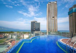 Bazén v ubytování Alibaba Hotel by THG nebo v jeho okolí