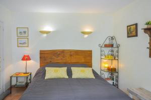Postel nebo postele na pokoji v ubytování Chambres d'hôtes "LA NESQUE"