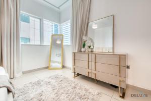 Fotografie z fotogalerie ubytování Dreamy 2BR at Marina Pinnacle Dubai Marina by Deluxe Holiday Homes v Dubaji