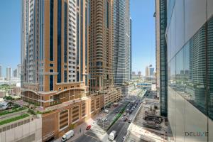 Gallery image of Dreamy 2BR at Marina Pinnacle Dubai Marina by Deluxe Holiday Homes in Dubai