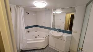 Gallery image of 1BR Executive Apartment in City Centre in Canberra