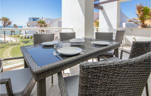 Balkón alebo terasa v ubytovaní 2 Bedroom Cozy Apartment In Casares