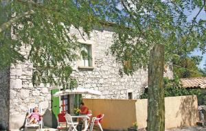 Το κτήριο όπου στεγάζεται  το διαμέρισμα
