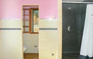 A bathroom at Villa Janet