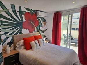 LEVANTE SUITES客房内的一张或多张床位