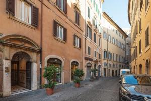 Galería fotográfica de Tucked away and quiet by Piazza Navona - FromHometoRome en Roma
