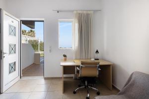 Fotografia z galérie ubytovania Yiannis Apartments v destinácii Adelianos Kampos