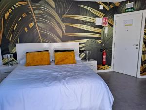 LEVANTE SUITES客房内的一张或多张床位