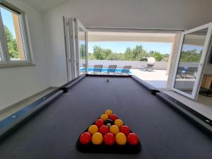 Bazén v ubytování Villa Oasis - pool villa in heart of Istria nebo v jeho okolí