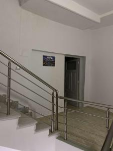 Una televisión o centro de entretenimiento en Bizerte maison en plein cœur de la médina