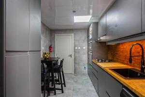 Fotografie z fotogalerie ubytování Amazing 2 Bedroom in Marina with free Parking v Dubaji