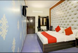 Katil atau katil-katil dalam bilik di Hotel kingsman