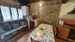 Kuchyň nebo kuchyňský kout v ubytování Casa Duje, Casa para 7 en plenos Picos de Europa - CA-930-AS