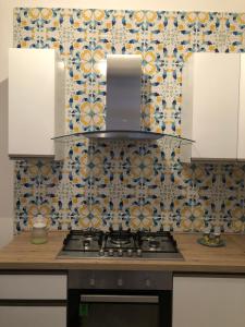 A kitchen or kitchenette at Prima Perla