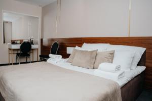 Afbeelding uit fotogalerij van Hotel Resident in Nowa Sarzyna +11 foto's